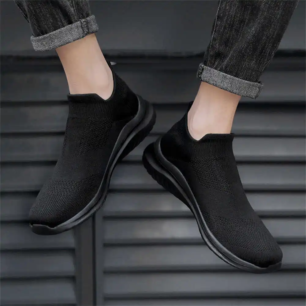 Women Formal Wear Types - Sepatu olahraga pria, krem lembut baru